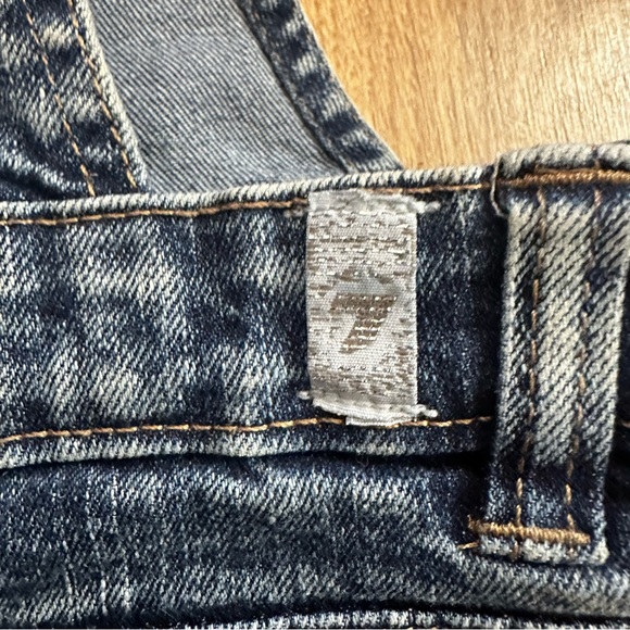 💥7 For All Mankind Denim Baby Girl Overalls skirt sz 12M frayed medium dark wash - Picture 6 of 6